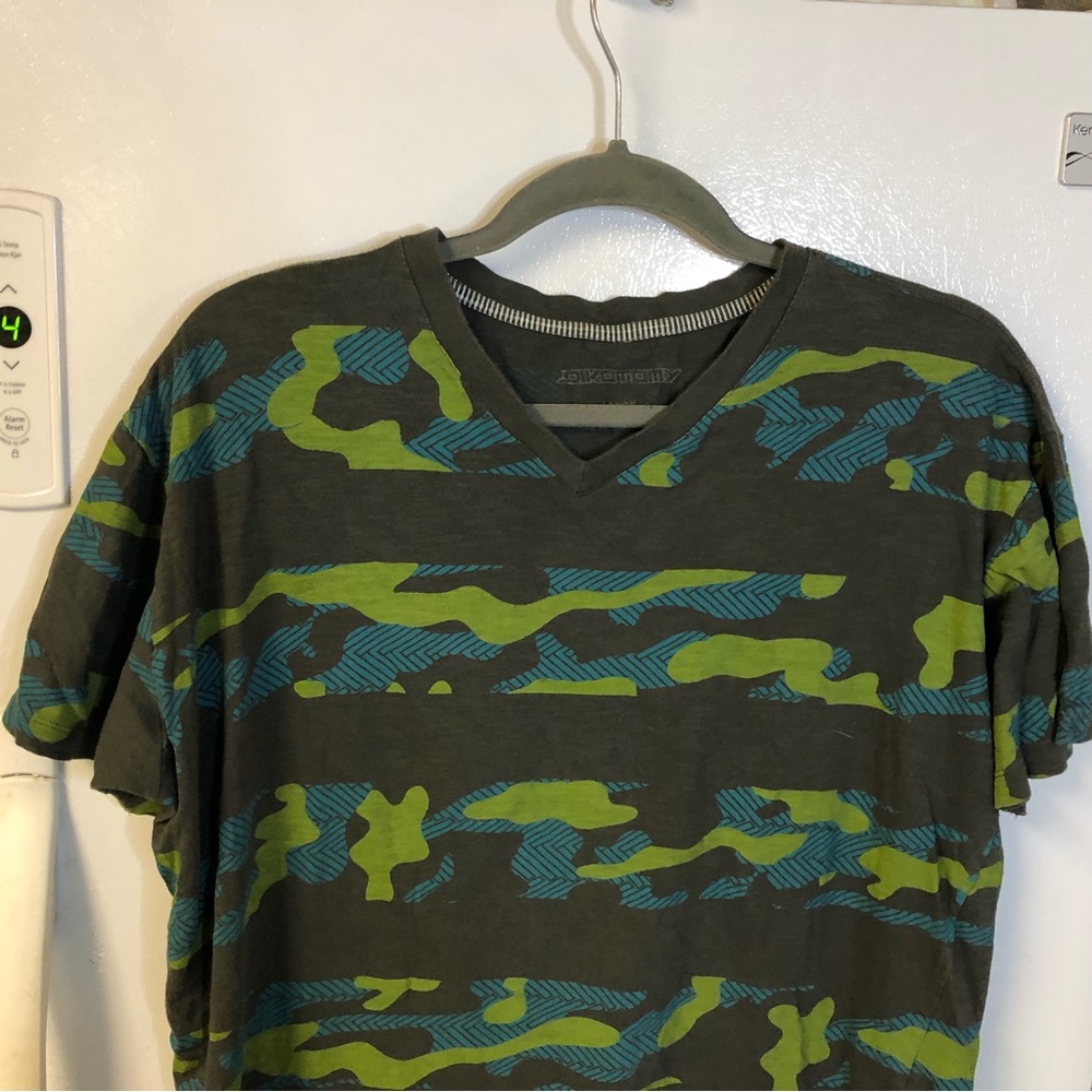 Dikotomy Woman’s T-Shirt L Camo Gray Blue Green Cotton Short Sleeve V Neck